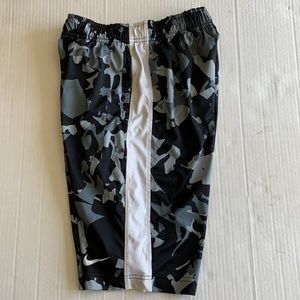 Boy M 10 12 Nike Athletic Shorts Dri fit